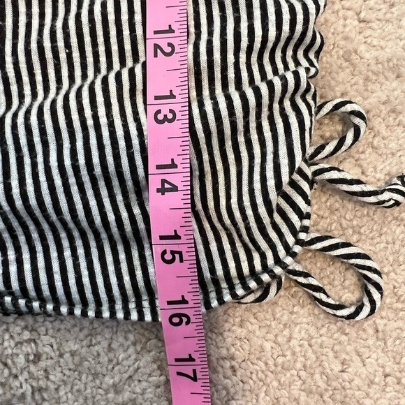 Caution To The Wind Women’s Striped Crop Top Fits S/M - Picture 7 of 8